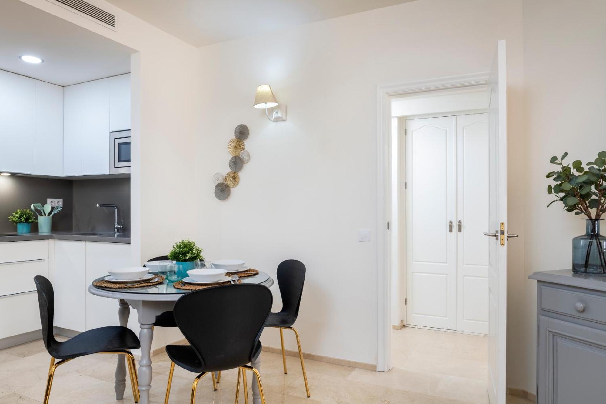 Magno Apartments Santa Justa Севілья Екстер'єр фото