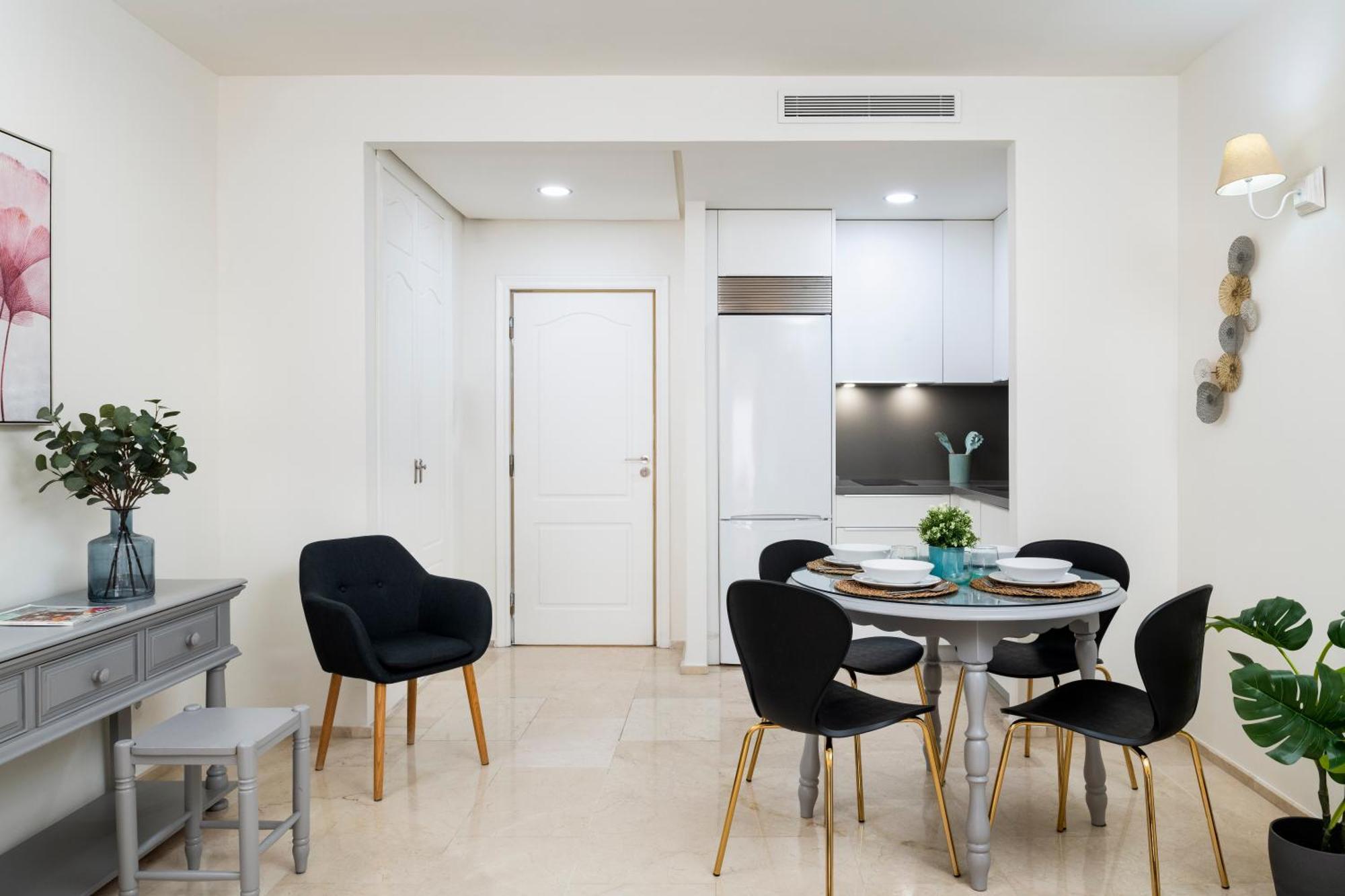 Magno Apartments Santa Justa Севілья Екстер'єр фото