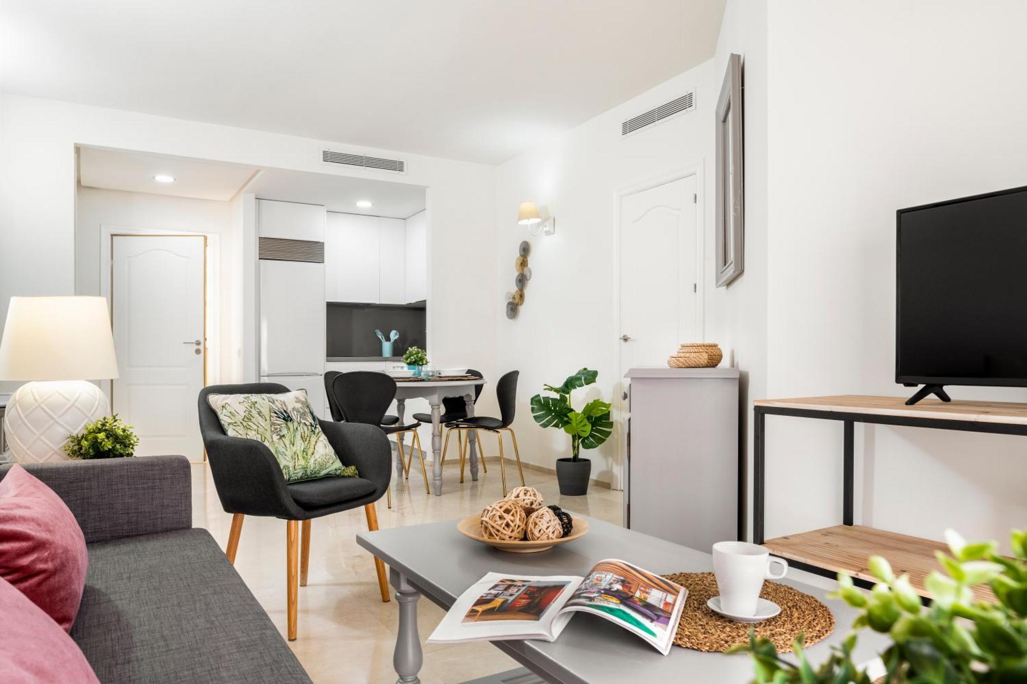 Magno Apartments Santa Justa Севілья Екстер'єр фото
